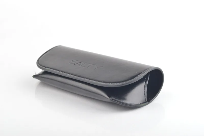 Estuche rígido negro para gafas